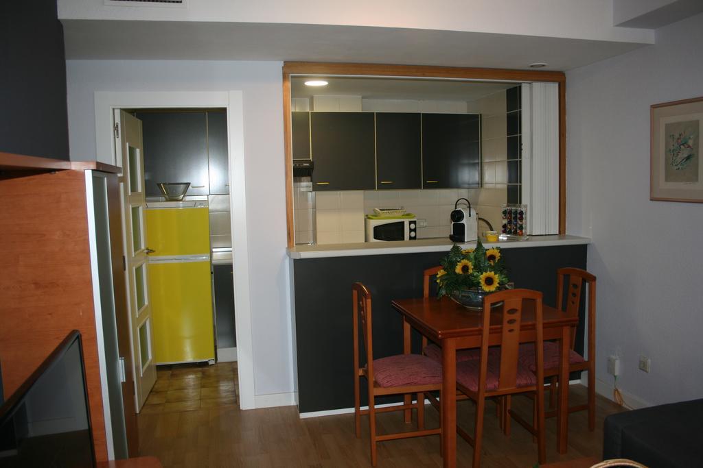 Fabiola Zentro Apartment Zaragoza Exterior foto